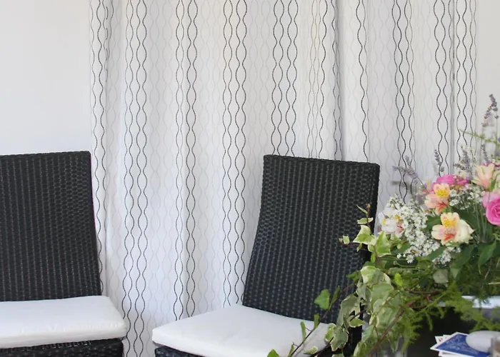 住宿加早餐酒店 乐罐住宿加早餐酒店 4*